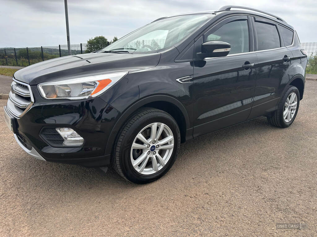 Ford Kuga 1.5 Tdci Zetec 2Wd EG66HJZ Black #2