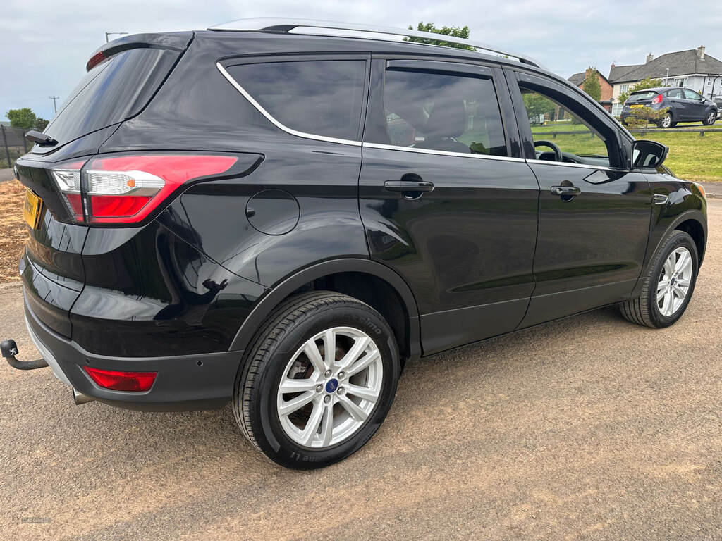 Ford Kuga 1.5 Tdci Zetec 2Wd EG66HJZ Black #4