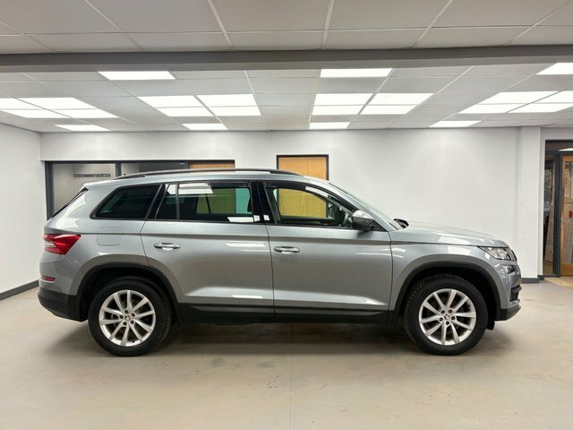 Skoda Kodiaq 1.4 Tsi Se Suv Euro 6 Ss 5 S HT67KVV Grey #3