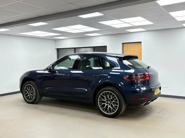 Porsche Macan 3.0 V6 S Suv Pdk 4Wd Euro 6 Ss 340 YO65FUD Blue #5