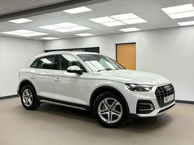 Audi Q5 Audi Q5 2.0 Tdi 40 Sport Suv S Tronic Q AM08RAB White #2