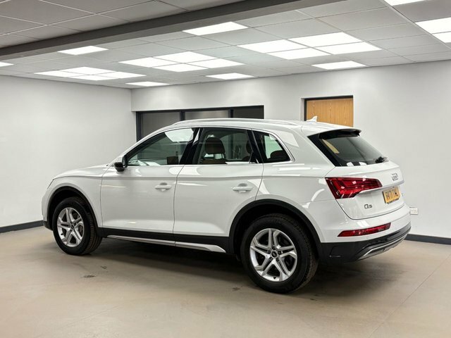 Audi Q5 Audi Q5 2.0 Tdi 40 Sport Suv S Tronic Q AM08RAB White #5