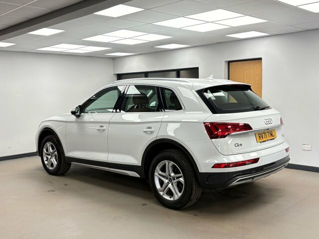 Audi Q5 Audi Q5 2.0 Tdi 40 Sport Suv S Tronic Q AM08RAB White #6