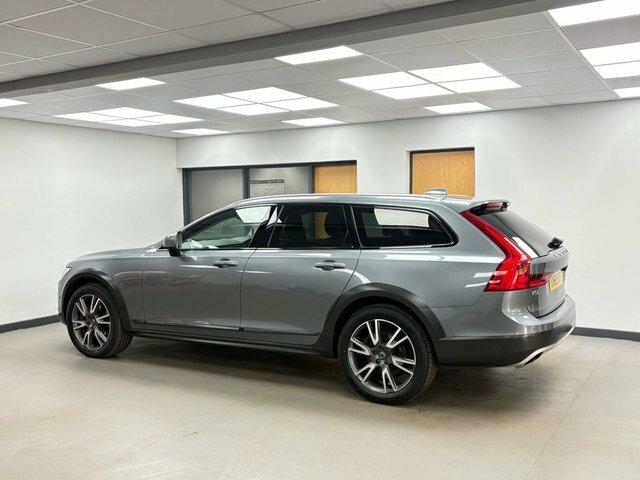 Volvo V90 Cross Country 2.0 D4 Plus Estate Awd Euro 6 Ss Grey #5