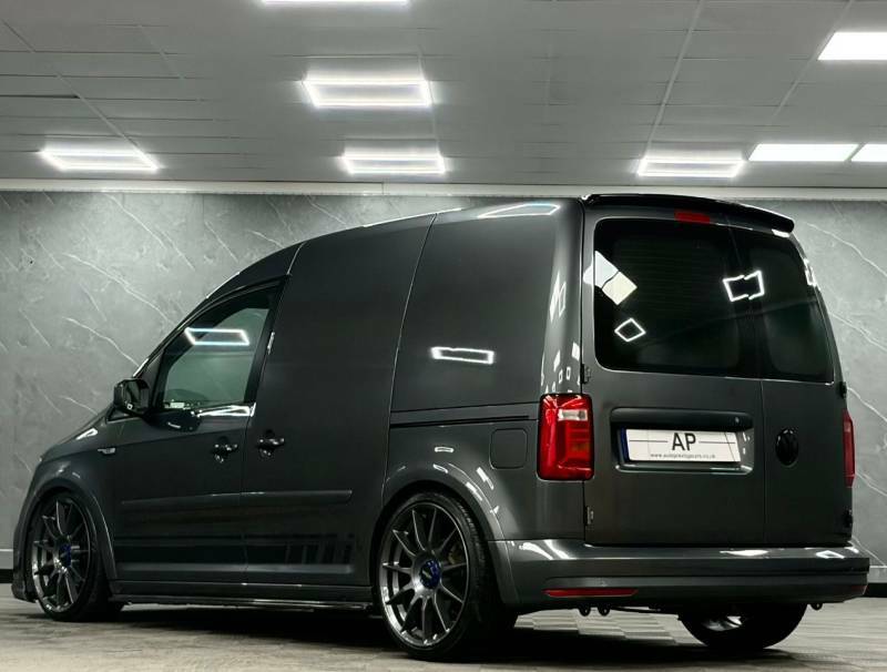 Volkswagen Caddy 2.0 Tdi Bluemotion Tech 150Ps Highline Nav Van Dsg AF69EBA Grey #2