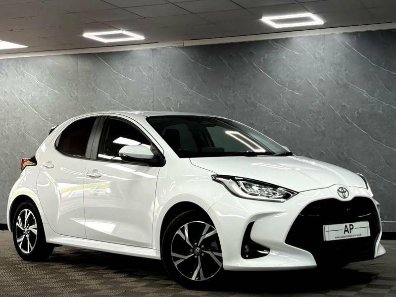 Toyota Yaris 1.5 Hybrid Design Cvt - 2025 74 WM74AHK White #5