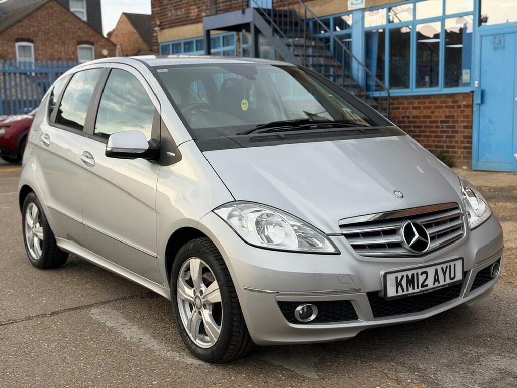 Mercedes-Benz A Class 1.5 A160 Avantgarde Se Cvt KM12AYU Silver #2