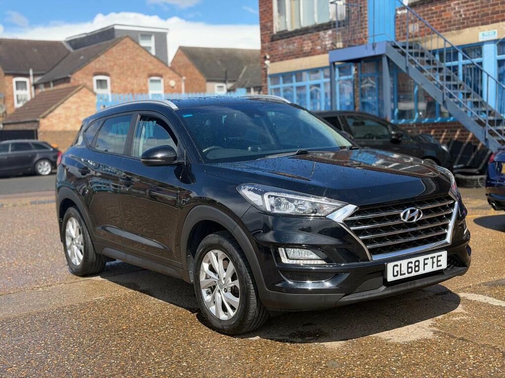 Hyundai Tucson 1.6 Gdi Se Nav Euro 6 Ss GL68FTE Black #2