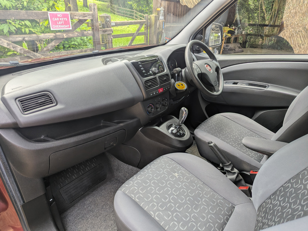 Fiat Doblo Cargo 1.3 Multijet 16V White #37