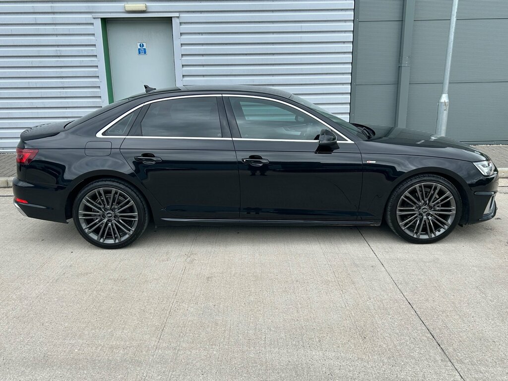 Audi A4 2.0 Tfsi 35 S Line Saloon Euro 6 Black