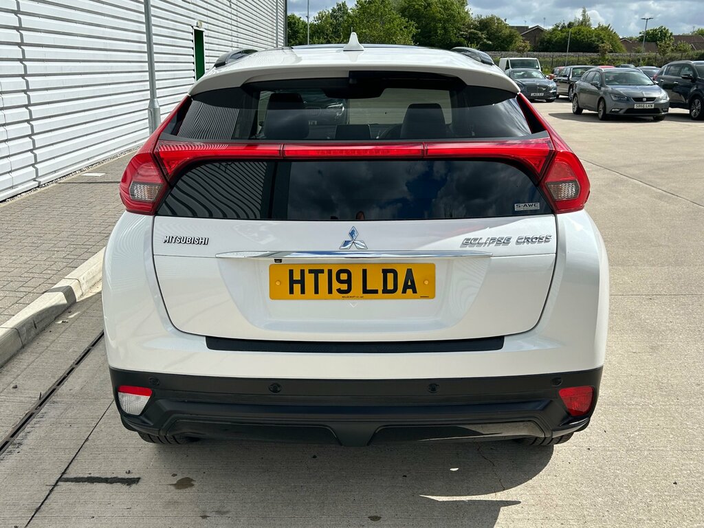 Mitsubishi Eclipse Cross 1.5T Black Suv Cvt 4Wd Euro 6 Ss 16 HT19LDA White #5