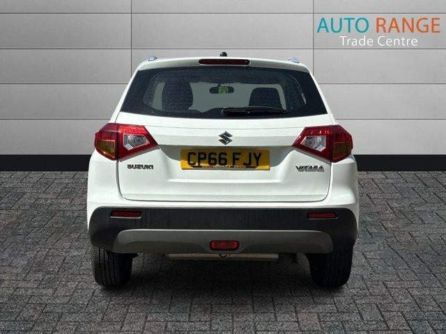 Suzuki Vitara Sz4 Suv CP66FJY White #4