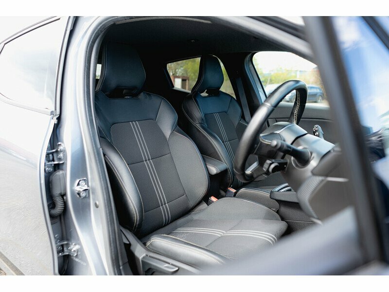 Renault Clio E-tech E-tech Engineered - 2023 23 SG23WNW Grey #2