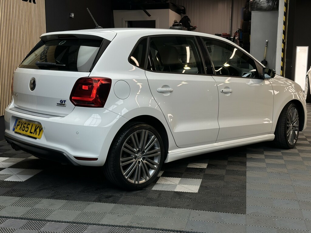 Volkswagen Polo Hatchback 1.4 Tsi Bluemotion Tech Act Bluegt 2015 White #6