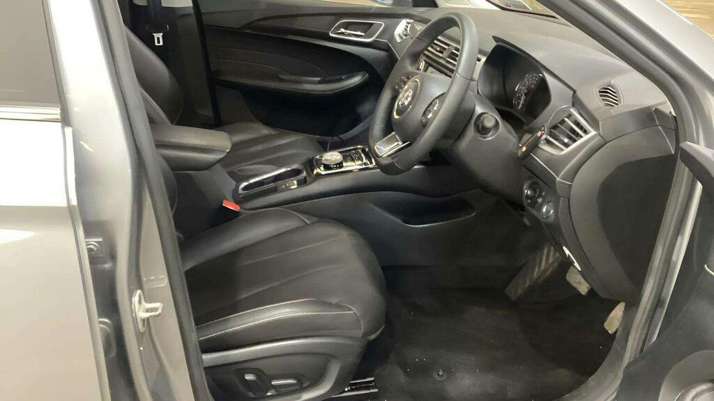 MG MG5 Estate CE21AYH Silver #6