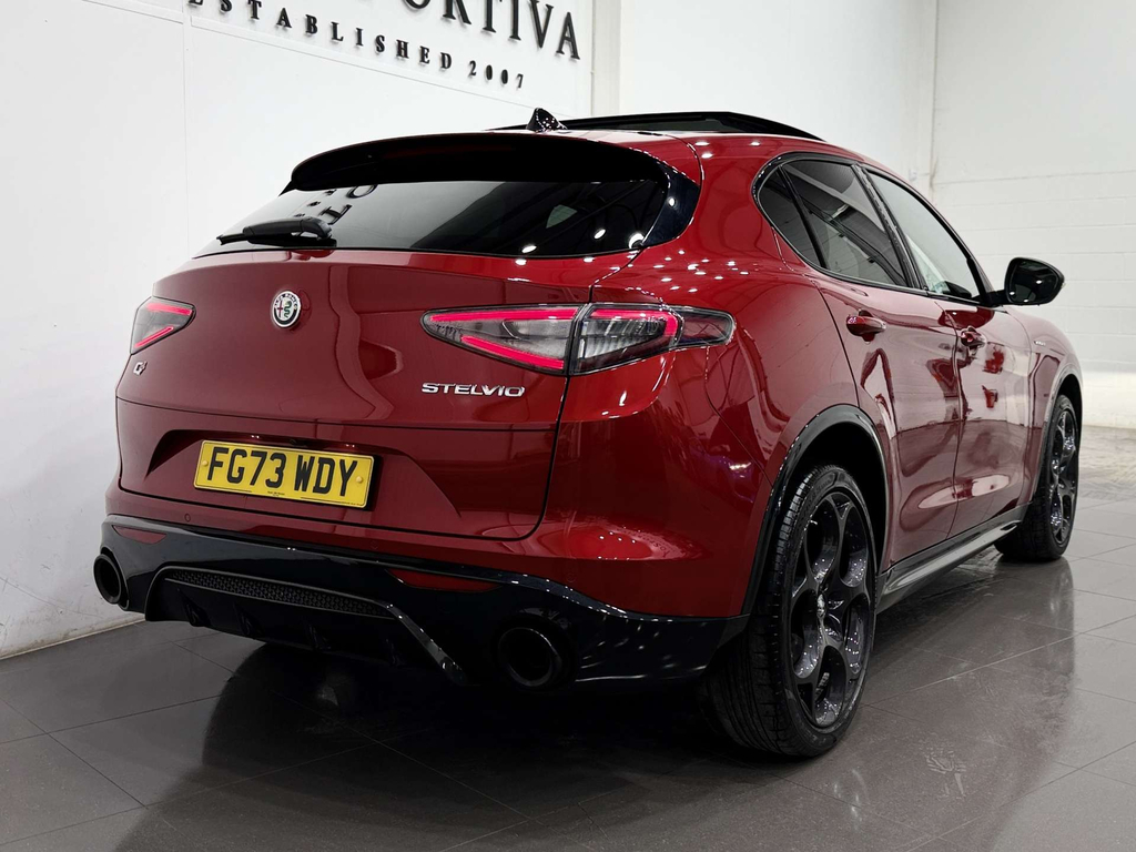 Alfa Romeo Stelvio  Red #4