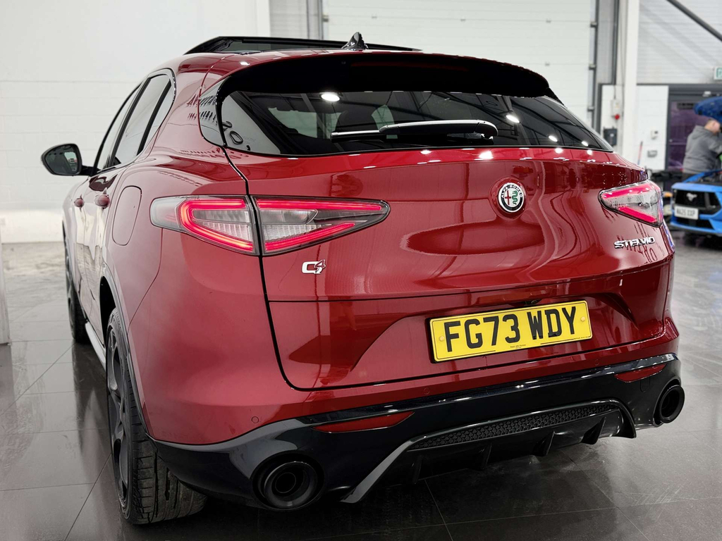 Alfa Romeo Stelvio  Red #9