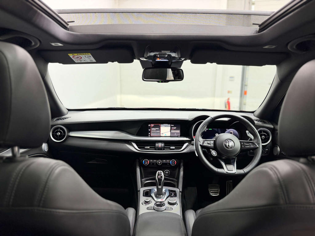 Alfa Romeo Stelvio  Red #17