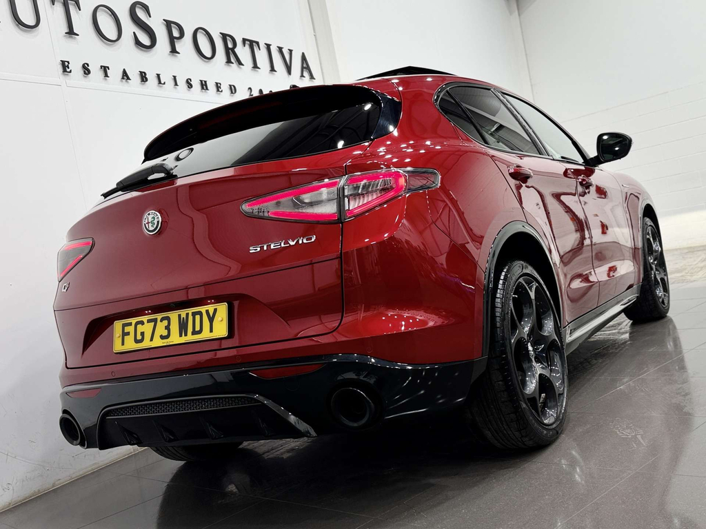 Alfa Romeo Stelvio  Red #22