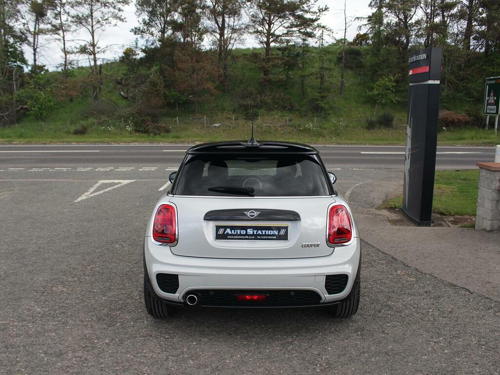 Mini Hatch Cooper Silver