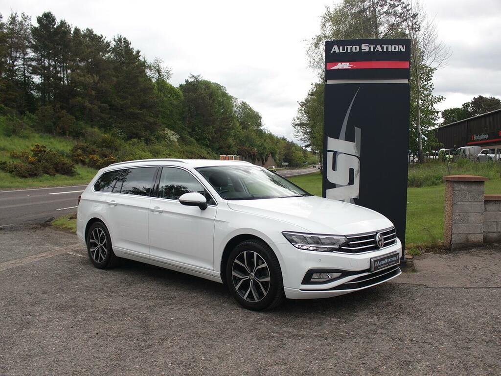 Volkswagen Passat Sel  White #4