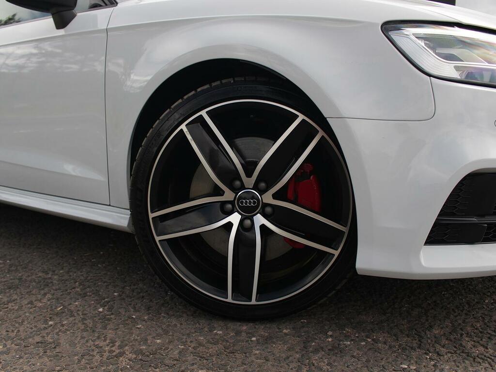 Audi S3 2.0 Tfsi Black Edition Sportback S Tronic Quattro White #3