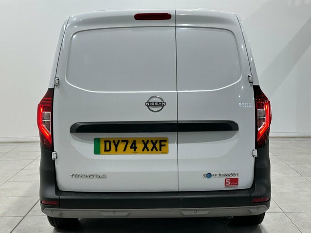 Nissan TOWNSTAR Acenta L1 6Dr DY74XXF White #4