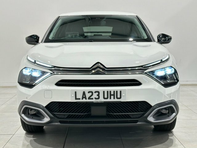 Citroen C4 Puretech Shine Plus Eat8 LA23UHU White #2