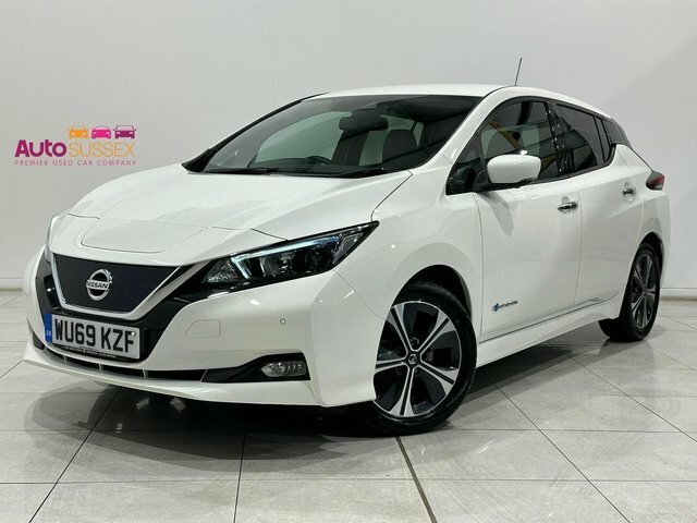 Nissan Leaf N-connecta Auto 5dr White