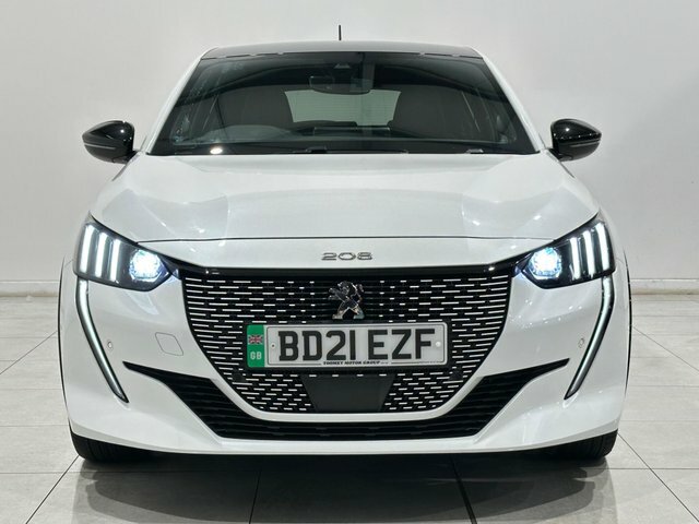 Peugeot e-208 Gt Auto 5dr BD21EZF White #2