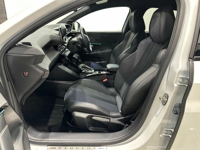 Peugeot e-208 Gt Auto 5dr BD21EZF White #3