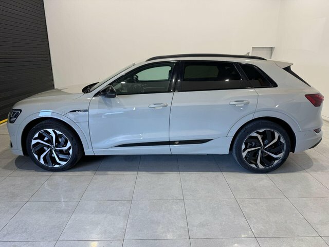 Audi E-tron Black Edition Quattro RO22UMT Black #5