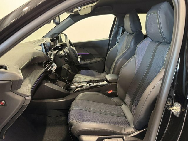 Peugeot 2008 Puretech Gt Eat Euro GU75OWW Black #2