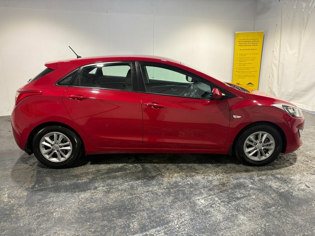 Hyundai I30 1.4L Active Red #2