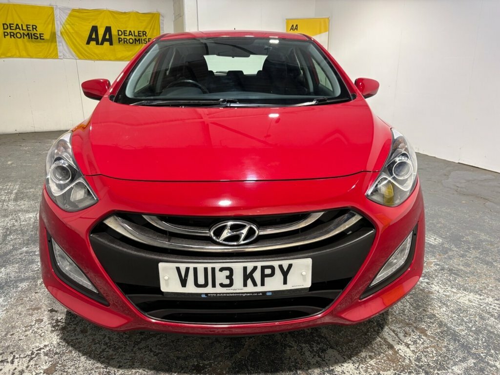 Hyundai I30 1.4L Active Red #5