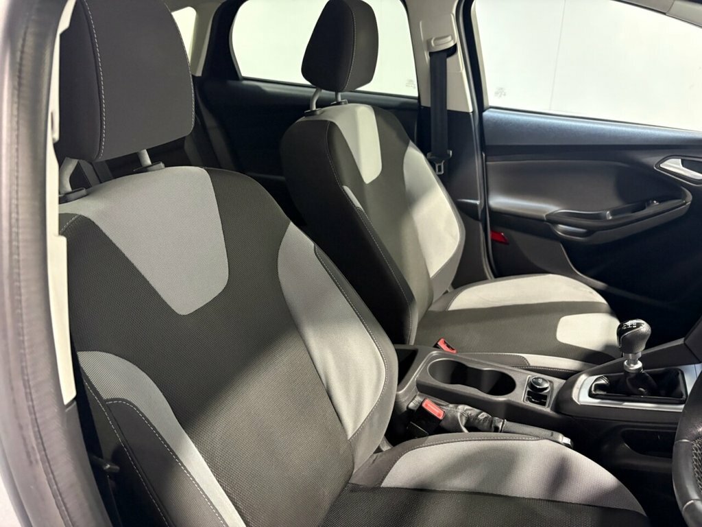 Ford Focus 1.6L Zetec AK62HDN Silver #4