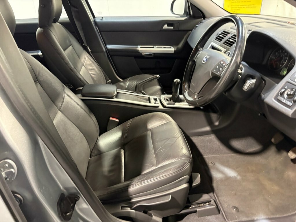 Volvo V50 2L Se Lux Edition Silver #4