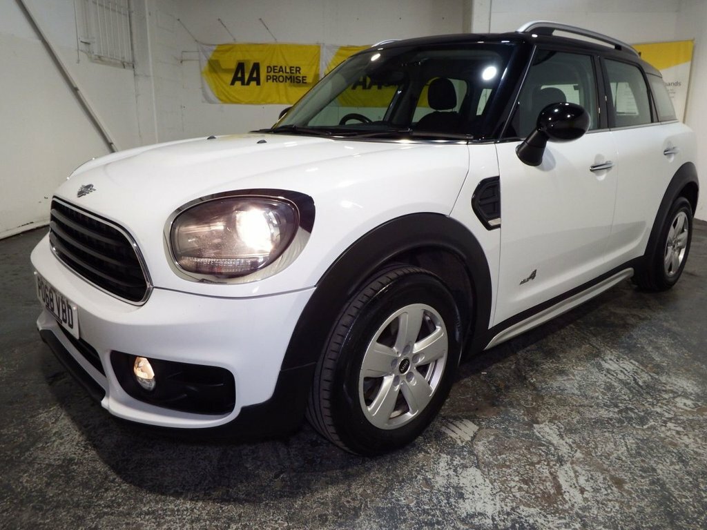Mini Countryman 2L Cooper D PO68VBD White #4