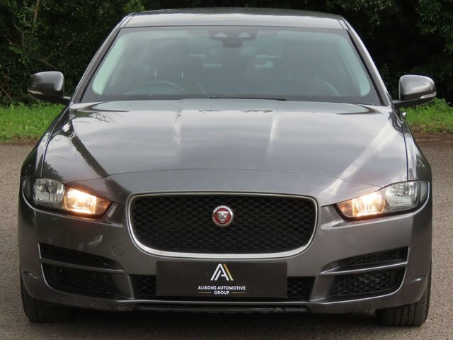 Jaguar XE Automatic VN18LGW Grey #2