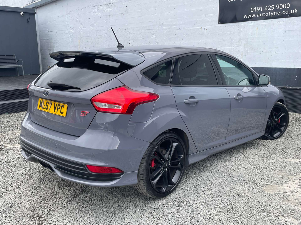 Ford Focus St-3 T ML67VPC #6