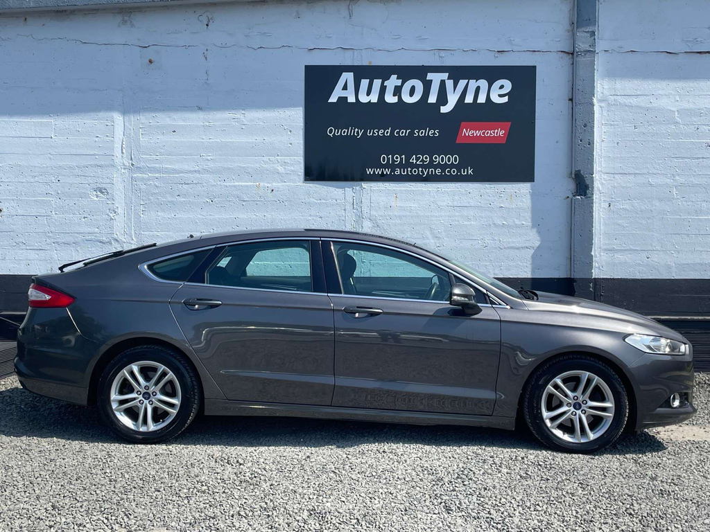 Ford Mondeo 1.5T Ecoboost Titanium Hatchback Euro Grey #4