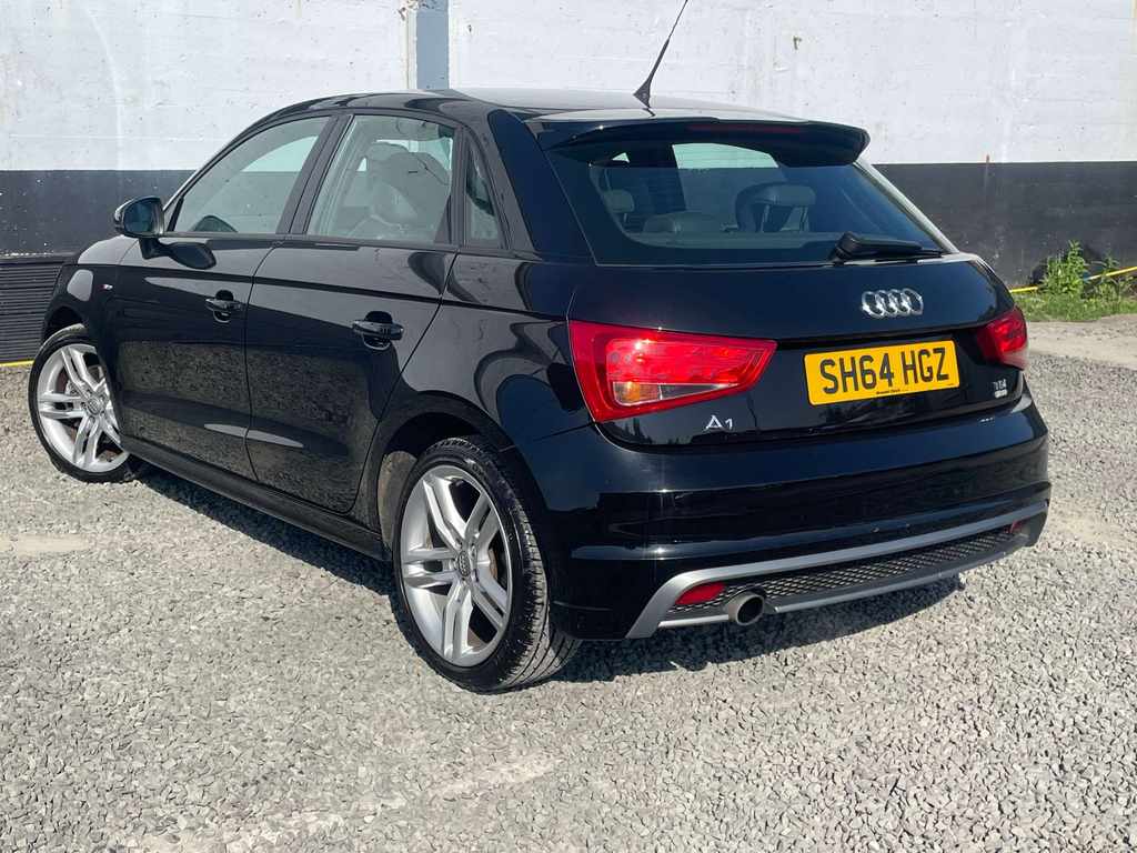 Audi A1 S Line Sportback Euro 5 Ss SH64HGZ Black #6