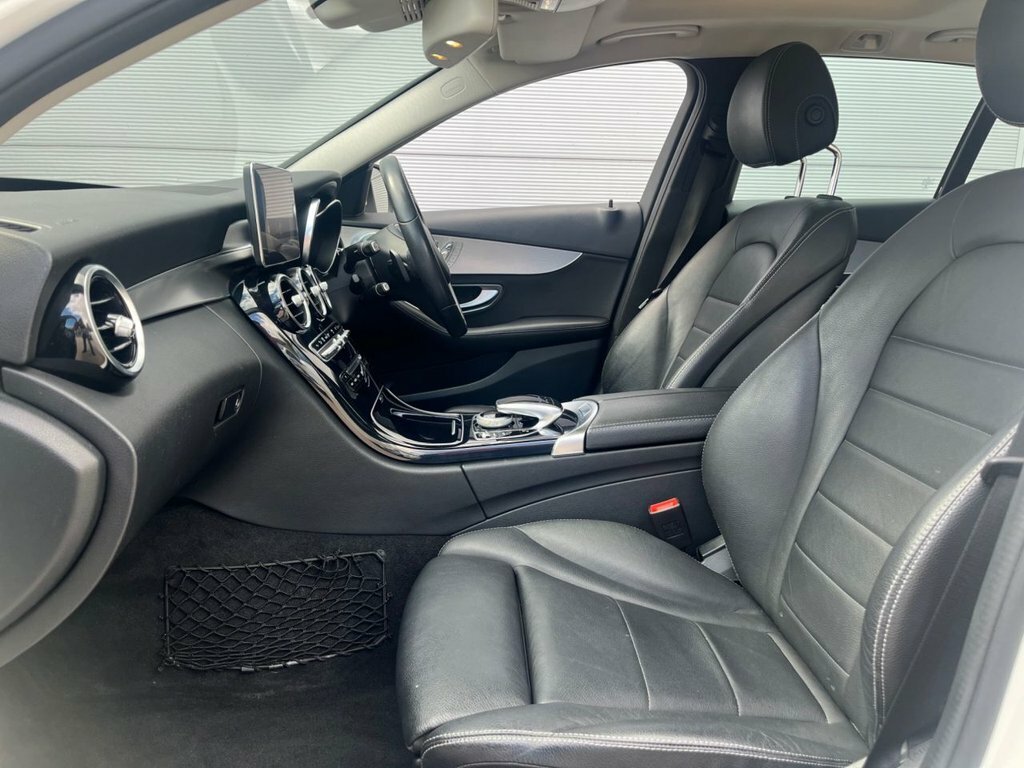 Mercedes-Benz C Class 2L Sport KU66JTV White #6