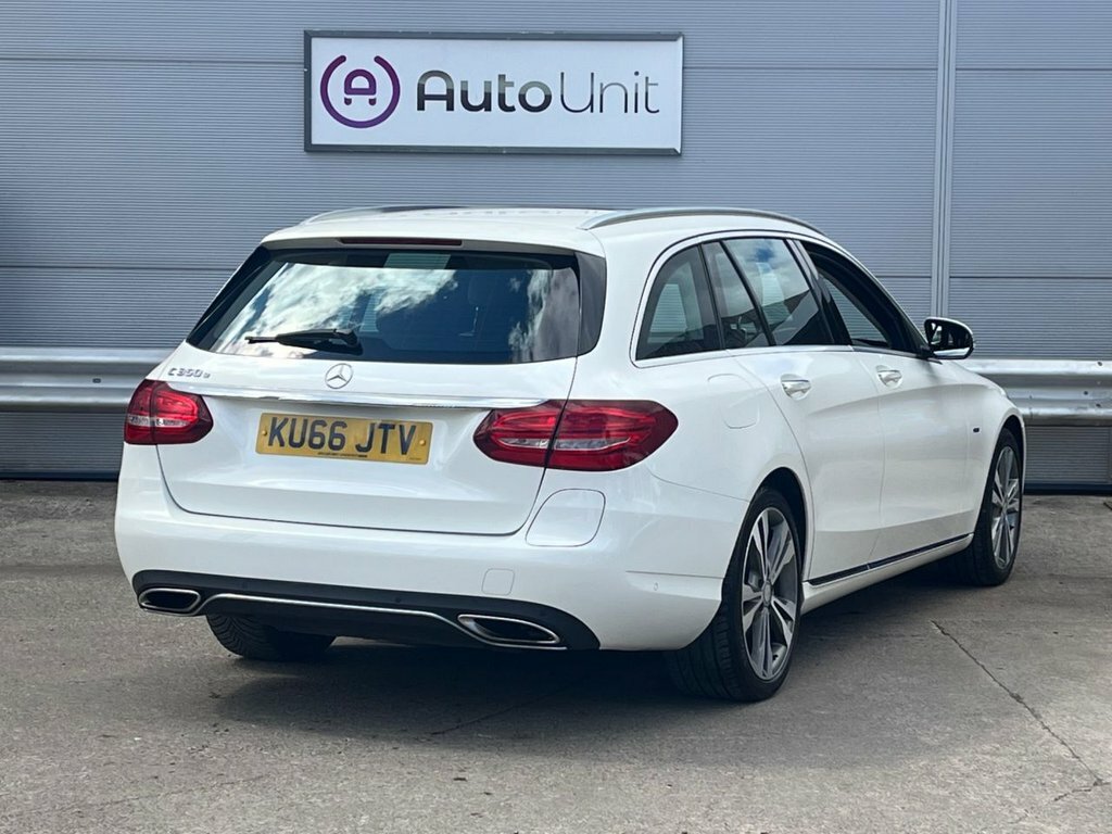Mercedes-Benz C Class 2L Sport KU66JTV White #4