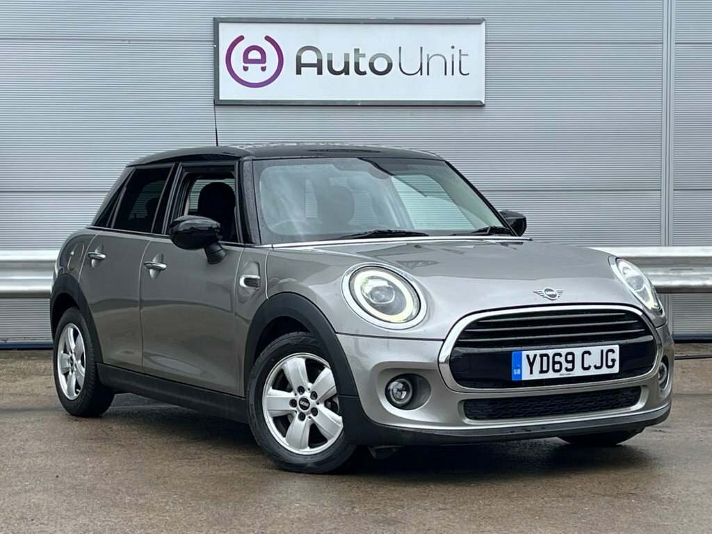 Mini Hatch 1.5L Cooper Classic Silver