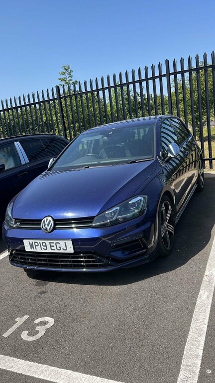 Volkswagen Golf 2L R Blue