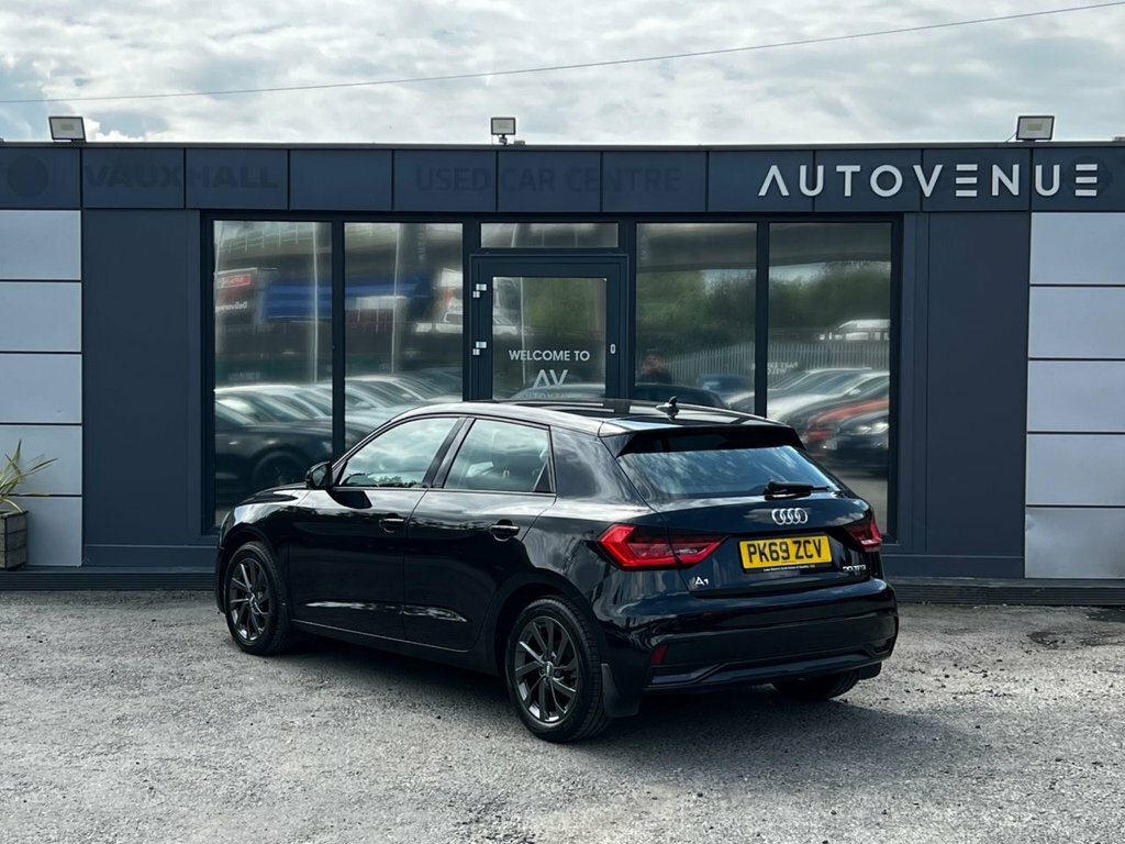 Audi A1 1L Sport Black
