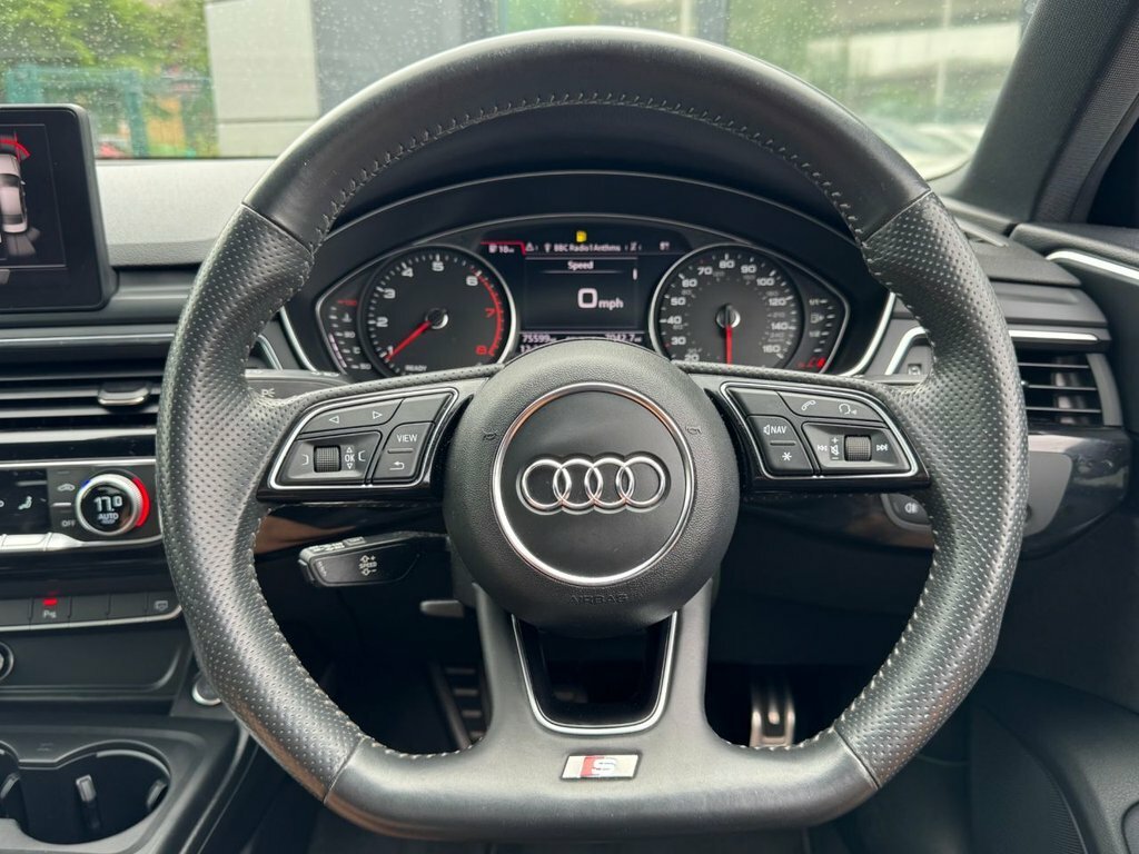 Audi A4 1.4L Black Edition YK17PMD White #4