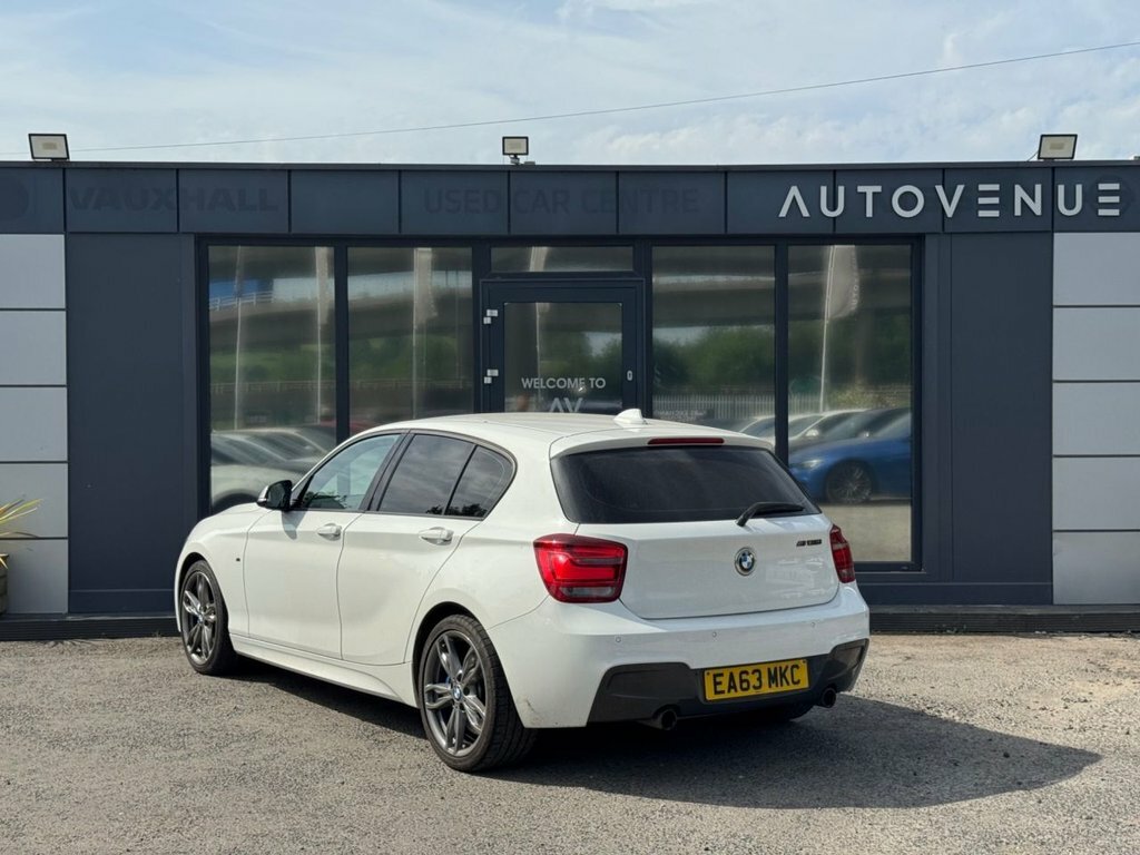 BMW 1 Series 3L Null White