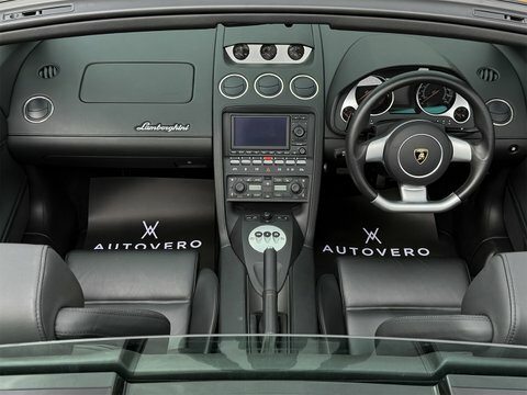 Lamborghini Gallardo Gallardo Spyder White #32
